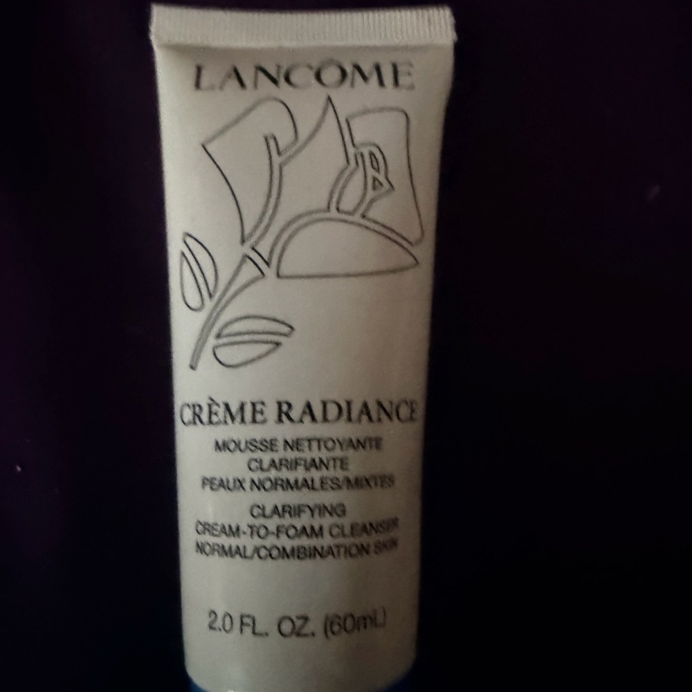 Lancôme Crème Radiance Clarifying Cream-to-Foam Cleanser - White
